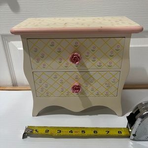 Girls jewelry box
